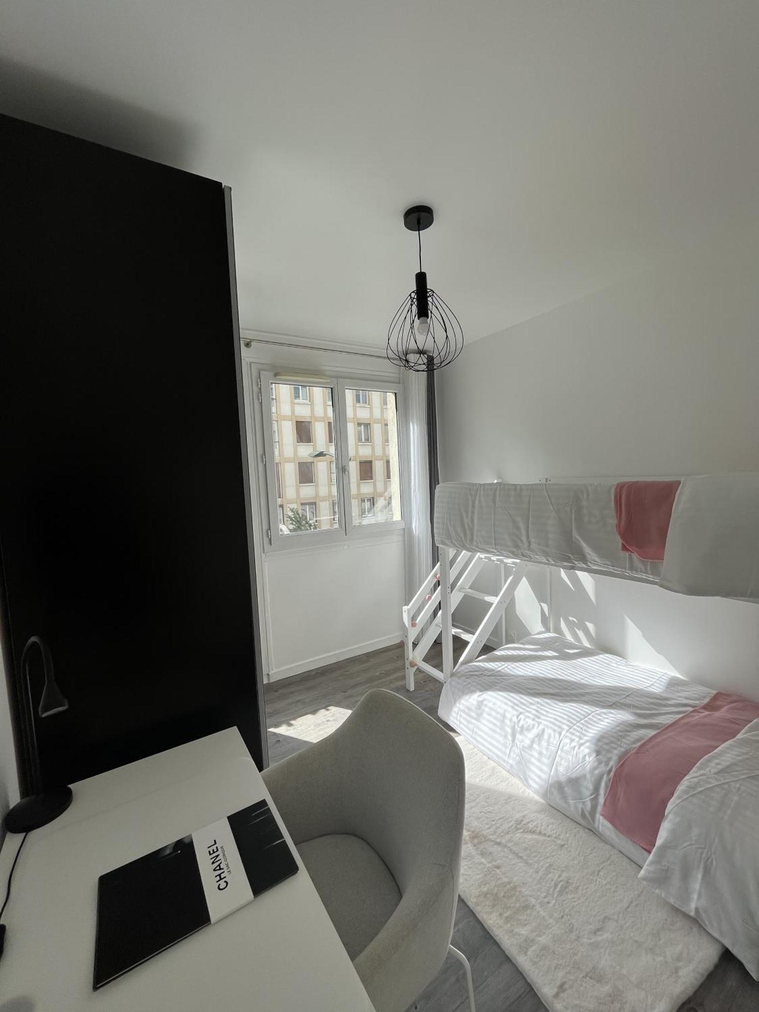 Entire 60M2 Apartment - Close To Paris - Parking - Kitchen - 2Min Rerb - Olympic'24 Bourg-la-Reine Dış mekan fotoğraf