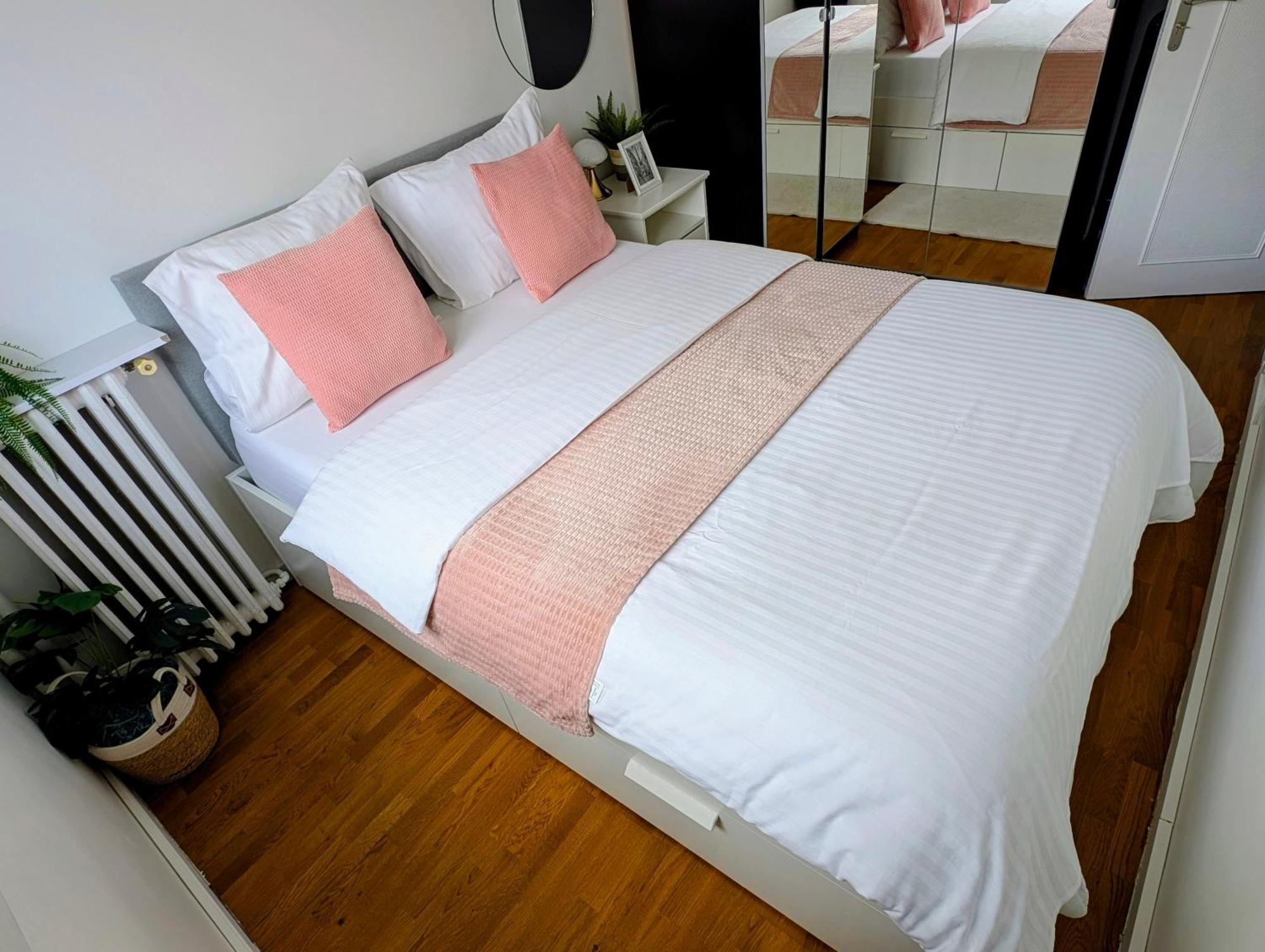Entire 60M2 Apartment - Close To Paris - Parking - Kitchen - 2Min Rerb - Olympic'24 Bourg-la-Reine Dış mekan fotoğraf